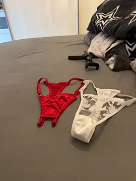 Snapshot of Princess261 chatting on March 3, 2026, 8:10 am Princess261 online show from March 3, 2026, 8:10 am