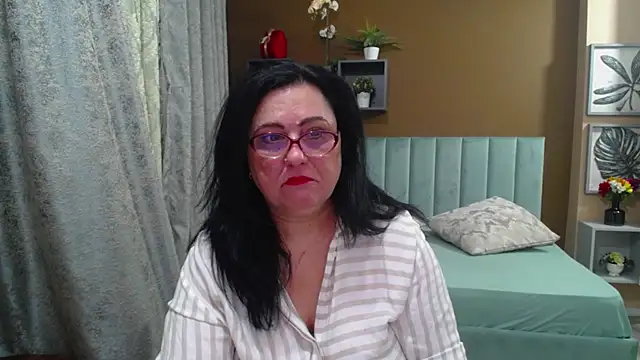 ValerieSmiths online show from March 7, 2026, 6:53 am