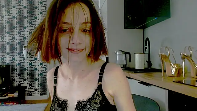 misssweet online show from April 4, 2026, 12:01 pm