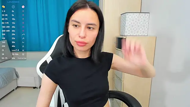 Horny  Nikki online show from August 2, 2026, 11:24 pm