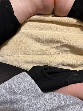 Snapshot of zimaira chatting on March 3, 2026, 11:39 am zimaira online show from March 3, 2026, 11:39 am