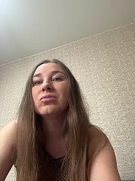 sweetie El online show from May 28, 2026, 9:06 am