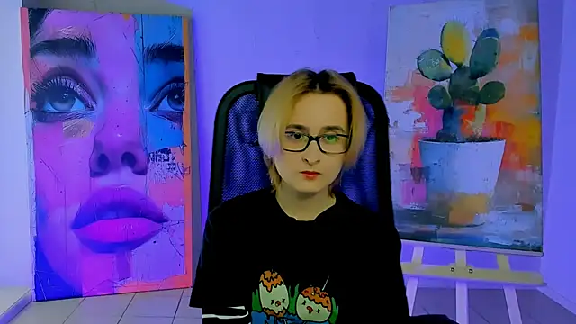 Snapshot of LixeLuna chatting on March 4, 2026, 9:39 am LixeLuna online show from March 4, 2026, 9:39 am