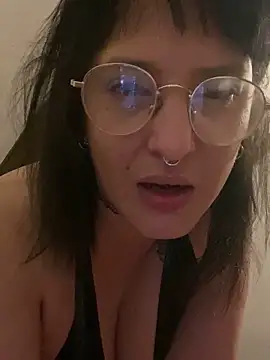 Xlilli69X online show from April 11, 2026, 9:07 pm