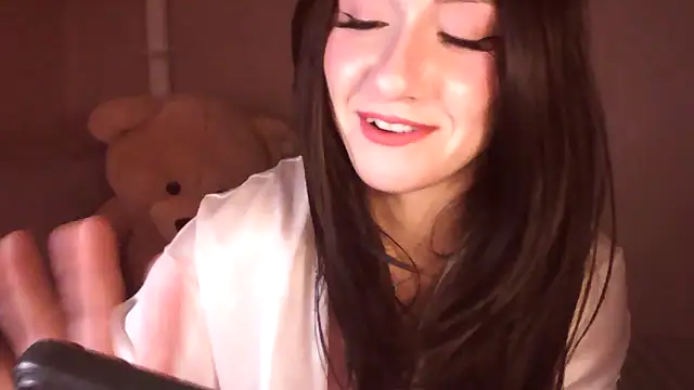 NicoleSerafini08 online show from March 3, 2026, 7:32 pm