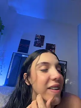 Jetf Andrea couple online show from May 15, 2026, 4:05 pm