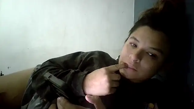 KendraBoss online show from April 14, 2026, 3:00 am