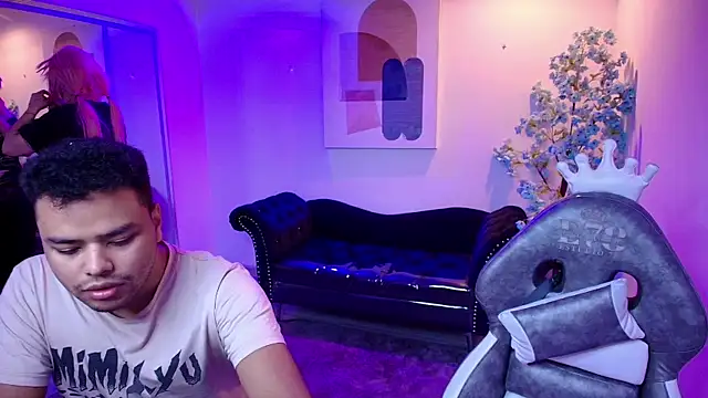 TarlyWho online show from May 17, 2026, 11:32 am