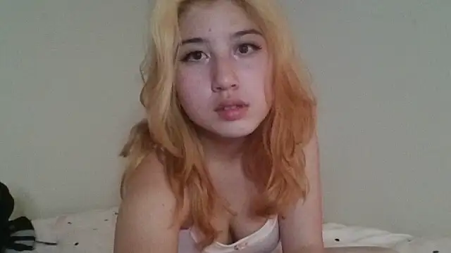 Silverbabyyy2007 online show from April 29, 2026, 1:32 am