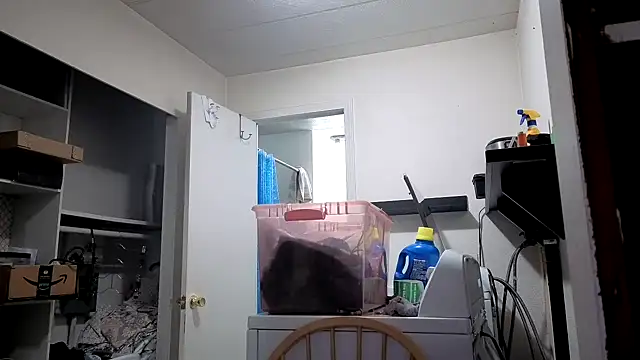 CirclingClass online show from October 20, 2025, 1:40 am