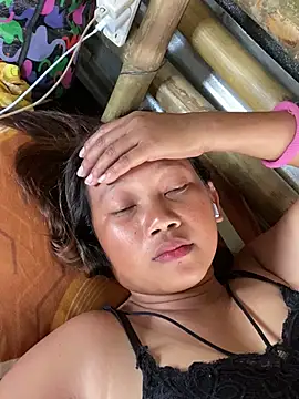 Moonlight695 online show from March 4, 2026, 5:15 am