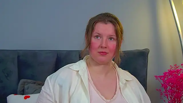 MelodyMoores online show from April 3, 2026, 6:53 am