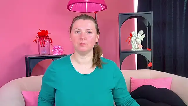 MelodyMoores online show from May 11, 2026, 6:37 am