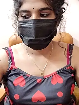 Sunitha28 online show from March 5, 2026, 5:09 pm