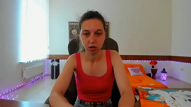 Snapshot of Ellina_Star chatting on July 13, 2026, 8:13 am Ellina Star online show from July 13, 2026, 8:13 am