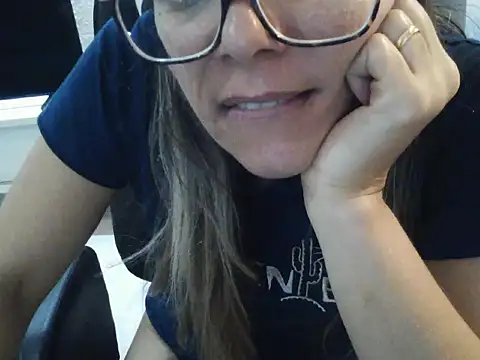 VibeProibida online show from May 21, 2026, 9:56 pm