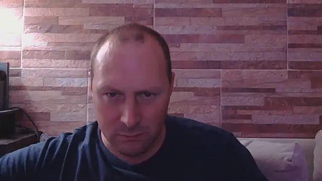 Snapshot of lustonfan chatting on April 21, 2026, 2:51 am lustonfan online show from April 21, 2026, 2:51 am