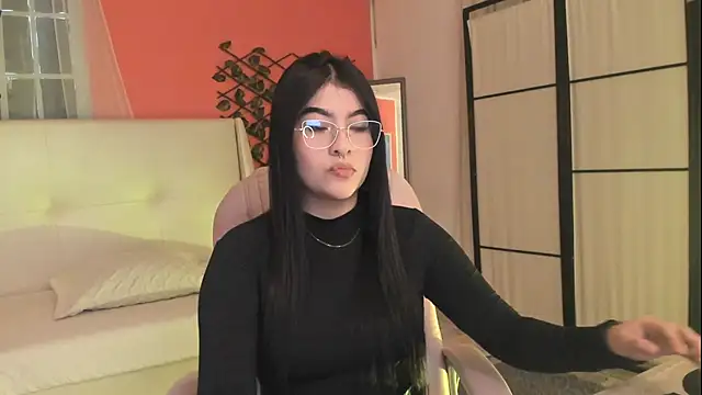 HannaLee333 online show from March 24, 2026, 9:37 pm