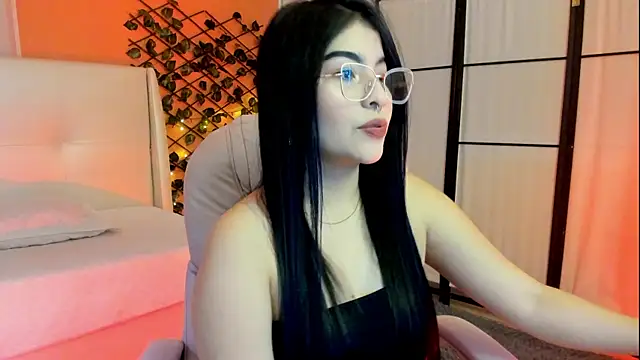 HannaLee333 online show from March 27, 2026, 10:43 pm