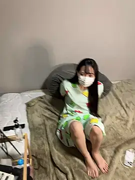 runa3800 online show from April 18, 2026, 3:47 pm