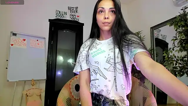 Snapshot of Cheerishh chatting on June 24, 2026, 9:41 am Cheerishh online show from June 24, 2026, 9:41 am