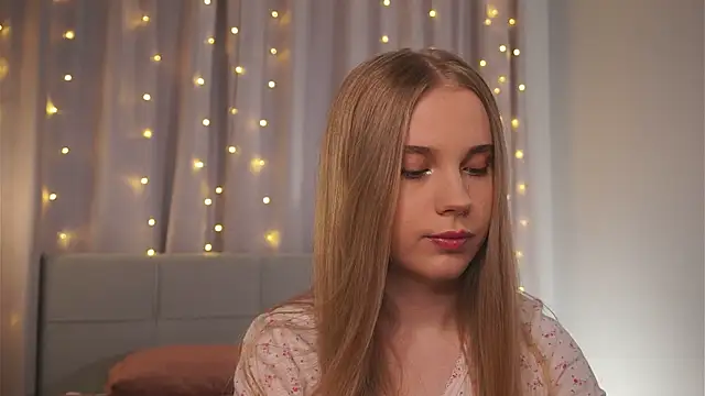 tayashy online show from May 18, 2026, 4:01 pm