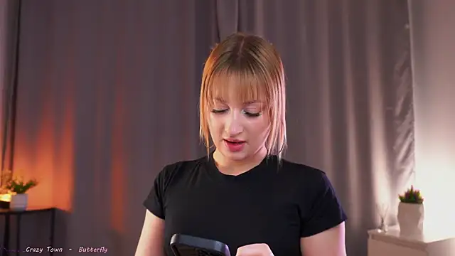 Snapshot of khalisea chatting on March 18, 2026, 2:52 pm khalisea online show from March 18, 2026, 2:52 pm