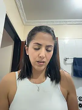 Snapshot of SamanthaWalker_ chatting on July 28, 2026, 2:24 pm SamanthaWalker online show from July 28, 2026, 2:24 pm