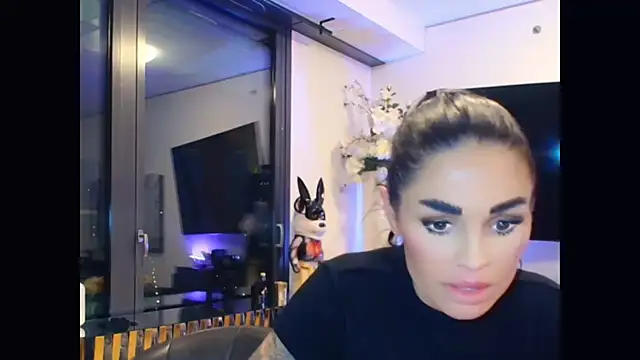 AMBER HARD online show from April 26, 2026, 3:26 am