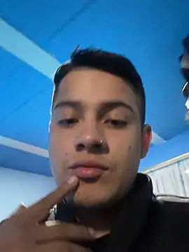 OliverTabordaa online show from March 19, 2026, 11:49 pm