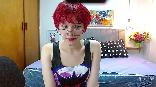 sirennmoonnn  online show from March 4, 2026, 7:21 pm