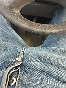 NonrigidFolderol online show from March 5, 2026, 11:29 am