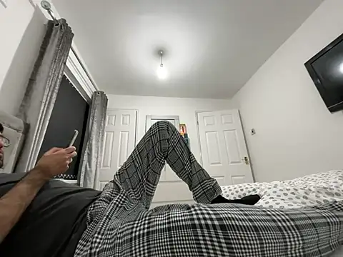 Snapshot of r130130 chatting on March 25, 2026, 7:57 pm r130130 online show from March 25, 2026, 7:57 pm