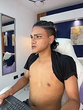 Snapshot of Ikaika_Kalani chatting on March 19, 2026, 1:44 pm Ikaika Kalani online show from March 19, 2026, 1:44 pm