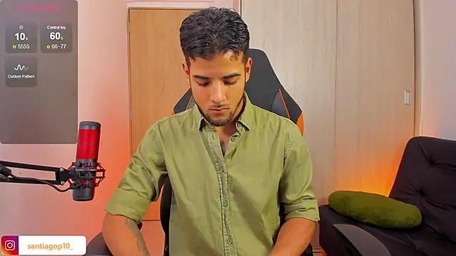 Alexx Lord online show from May 9, 2026, 3:32 am