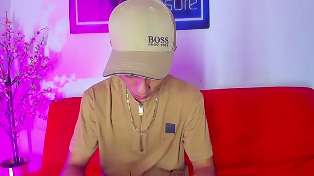 Naughty hot01 online show from March 5, 2026, 10:12 am