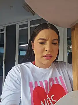 Pretty Julieta online show from April 13, 2026, 10:03 pm