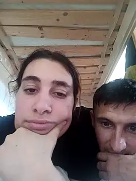 Sexy Couple 123 online show from April 19, 2026, 1:01 pm