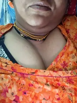 Snapshot of Funcouple0069 chatting on June 2, 2026, 12:32 am Funcouple0069 online show from June 2, 2026, 12:32 am