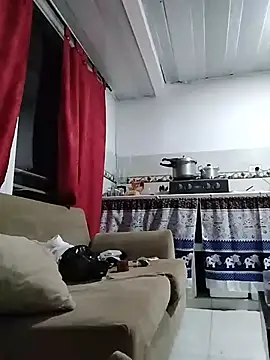 Snapshot of TuCanero23cm chatting on June 24, 2026, 10:25 am TuCanero23cm online show from June 24, 2026, 10:25 am