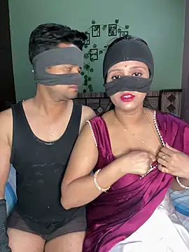 Snapshot of your_bhabhi_love chatting on May 20, 2026, 6:05 pm your bhabhi love online show from May 20, 2026, 6:05 pm