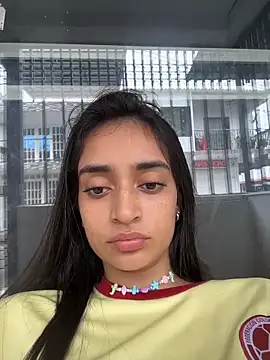 Snapshot of leilani_X chatting on June 1, 2026, 1:33 pm leilani X online show from June 1, 2026, 1:33 pm