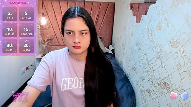 Zoe  Taylor   online show from April 10, 2026, 11:50 am