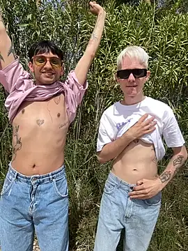 AlphaTwinks online show from April 7, 2026, 11:45 am