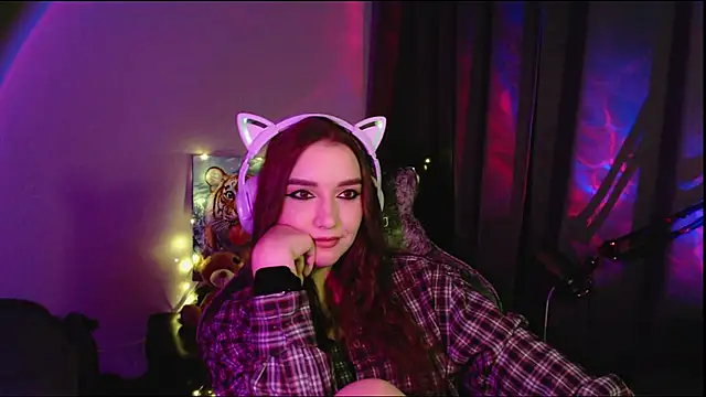 Celia Sensual  online show from May 17, 2026, 6:30 pm