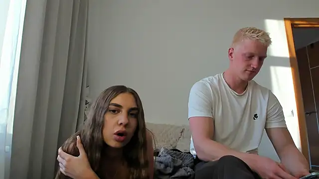 StepSisandStepBro online show from May 15, 2026, 5:44 pm