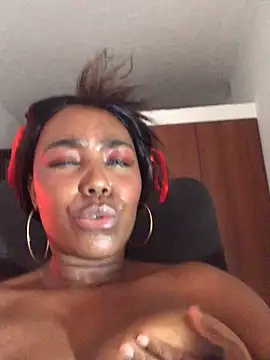 almaseductora online show from March 10, 2026, 8:46 pm