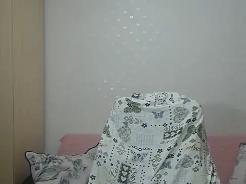 BlondEagleMuscle online show from April 7, 2026, 9:38 pm