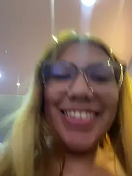 Lia Sterling online show from April 9, 2026, 12:56 am