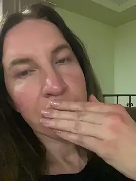 TeraGold46 online show from April 17, 2026, 6:22 pm